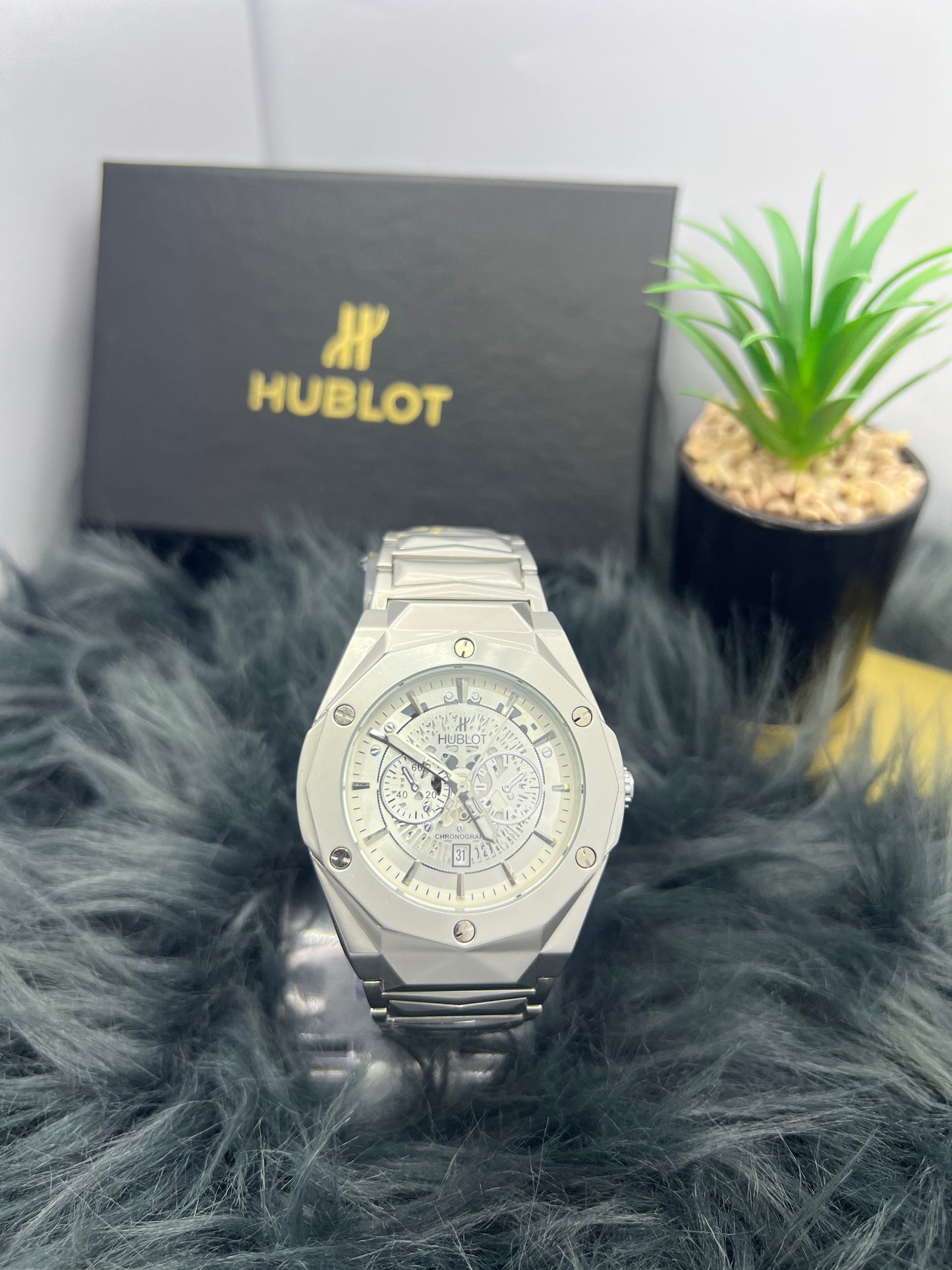 HUBLOT Chain with Date | Satinless Steel Luxury Watch